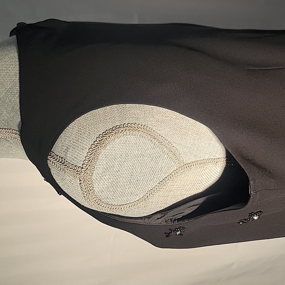 Evan Picone Black Sleevless Dress Top With Beaded Flowers, Size: 16 - Picture 5 of 11